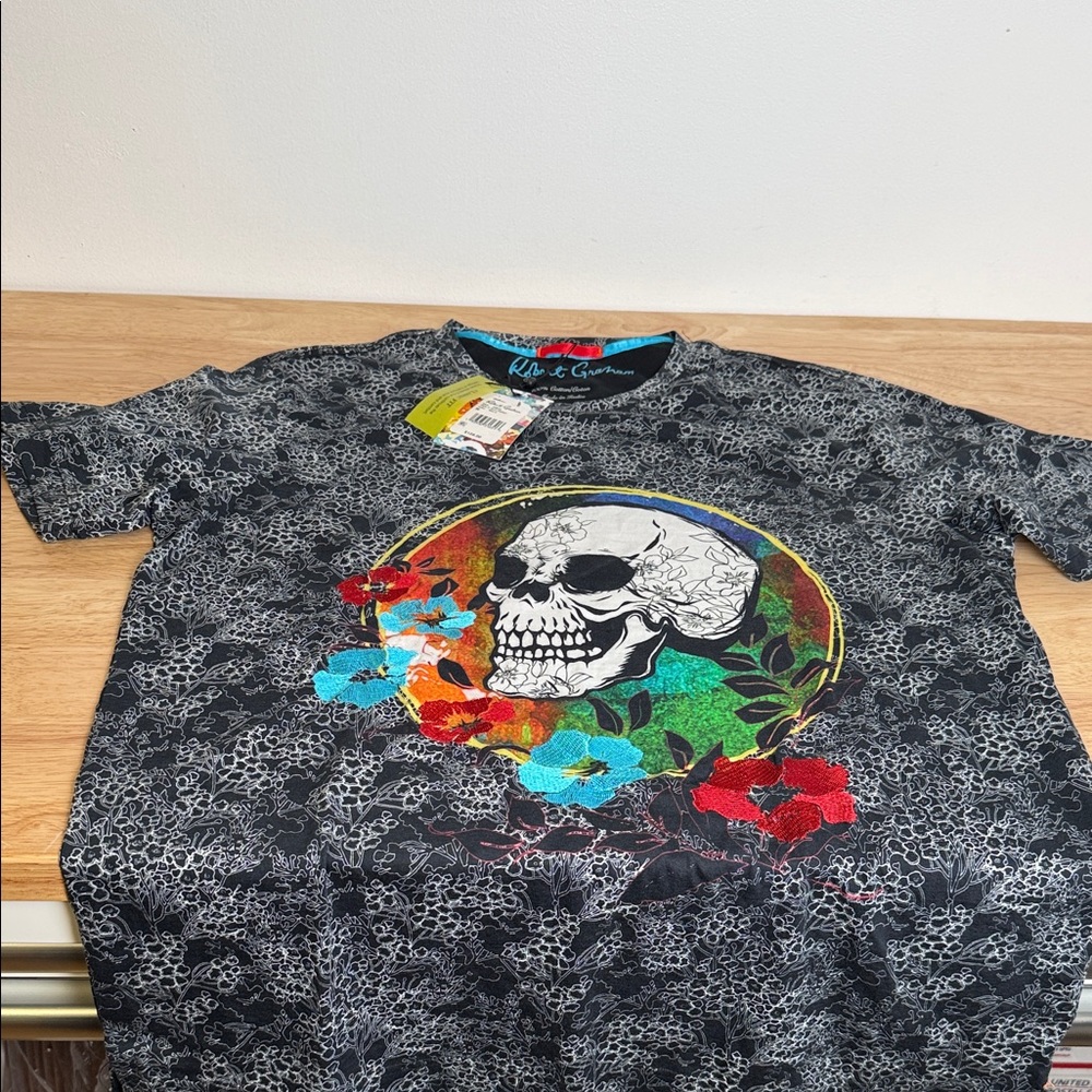 Robert Graham sinful "Knowledge Wisdom Truth" Skull Graphic Men's Tee